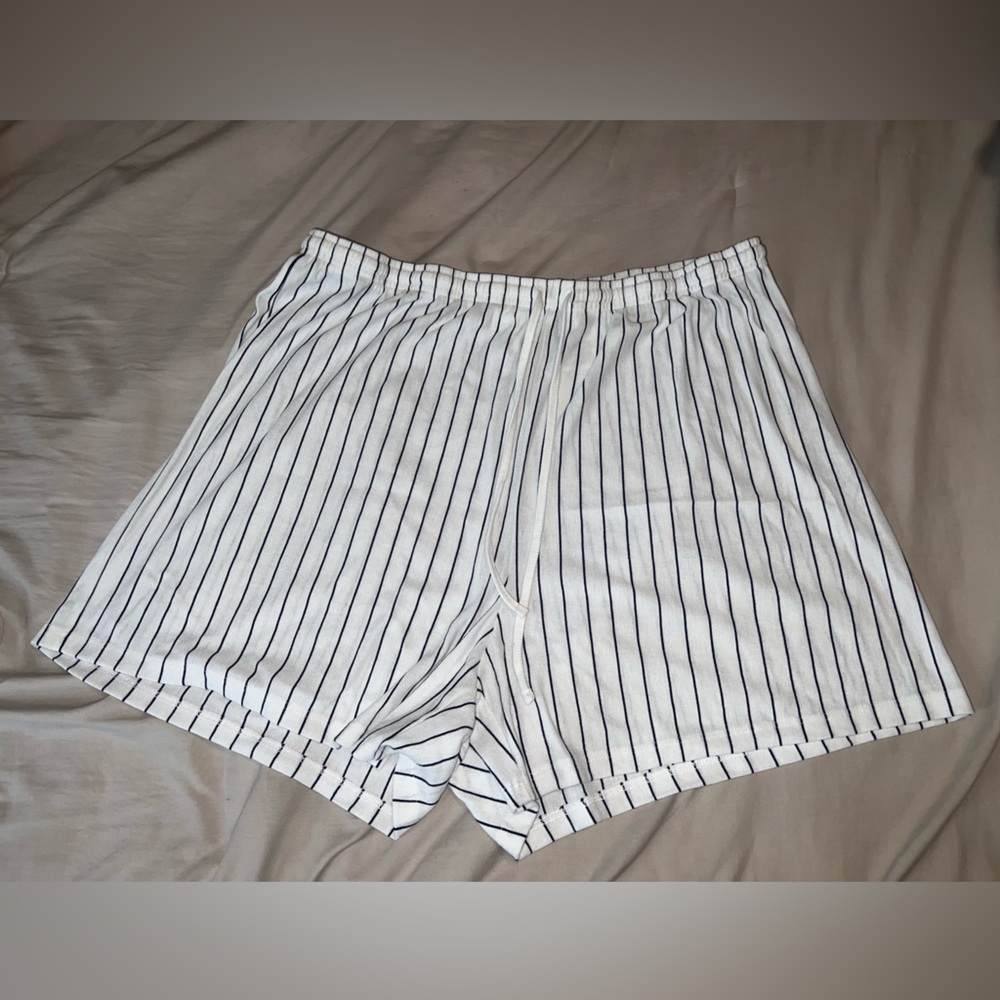 H&M Women's Striped shorts